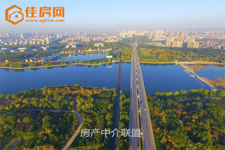西园小区3室2厅2卫123万元
